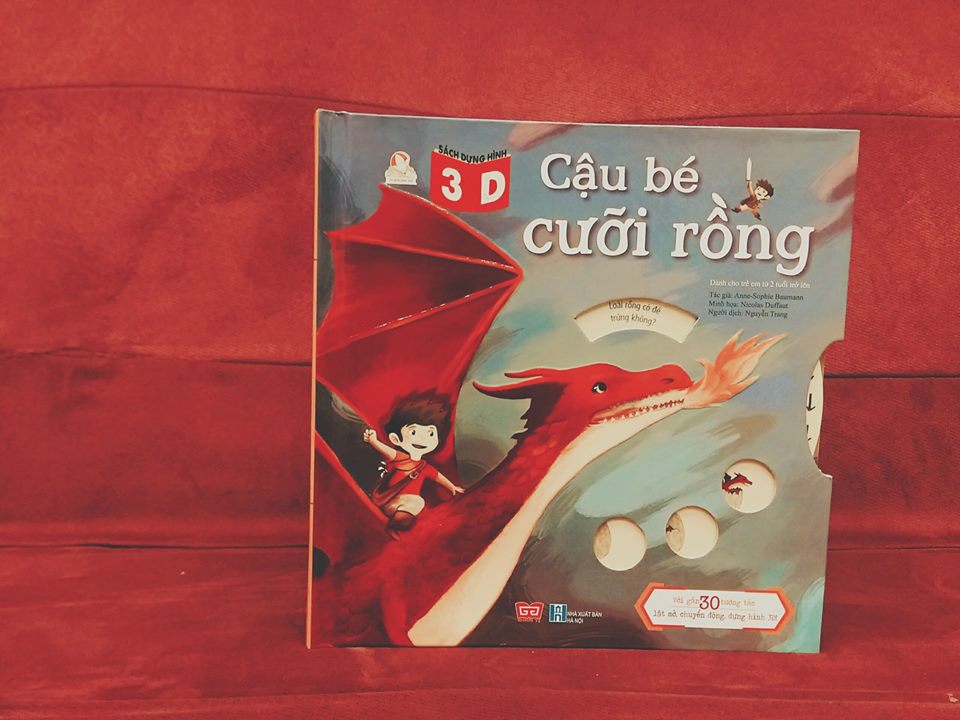 anh cau be cuoi rong