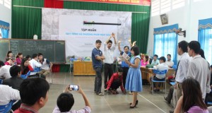 CLB Đọc sách cùng con đến với các thầy cô giáo và các bạn nhỏ tại Quản Bạ và Yên Minh (Hà Giang)