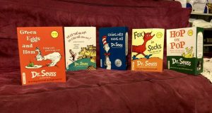 Vui học ngôn ngữ cùng Dr.Seuss  (Đọc bộ sách Dr. Seuss, Phù thuỷ ngôn ngữ trứ danh của thế kỷ XX, Alpha Books, NXB Dân trí, 2016)