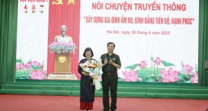 Nói chuyện truyền thông tại HV Quân y – Xây dựng gia đình ấm no, bình đẳng, tiến bộ, hạnh phúc
