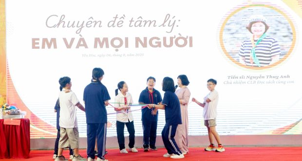 CHUYÊN ĐỀ TÂM LÝ “EM VÀ MỌI NGƯỜI” TẠI TRƯỜNG THCS CẦU GIẤY